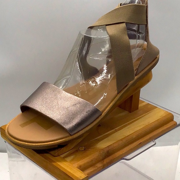 Sorel Ella III Brown Sandal - Picture 2 of 11